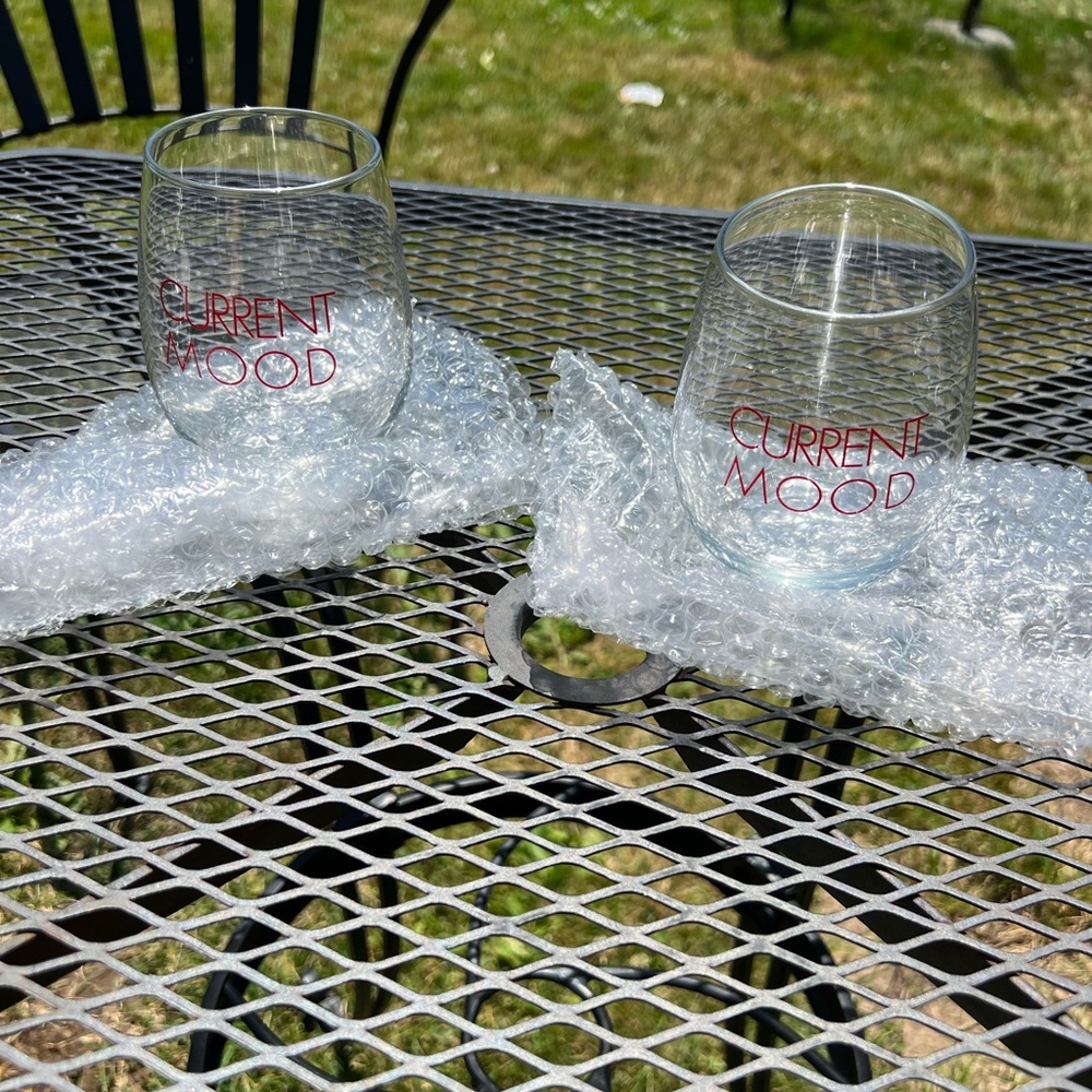 Set of 2 Stemless Wine Glasses With “Current Mood”